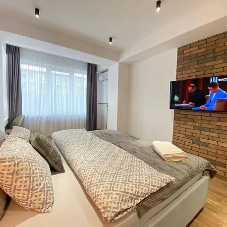 Spacious Modern Ultracentral Apartment